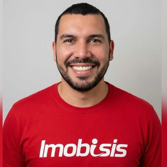 Anderson, equipe da Imobisis